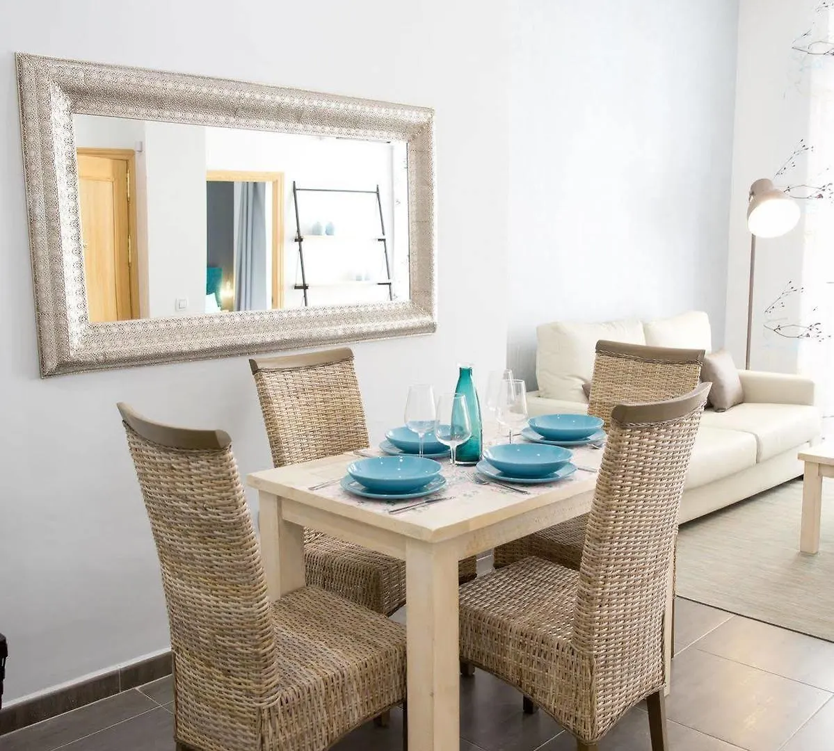 Holidays 2 Malaga Charming Apartments