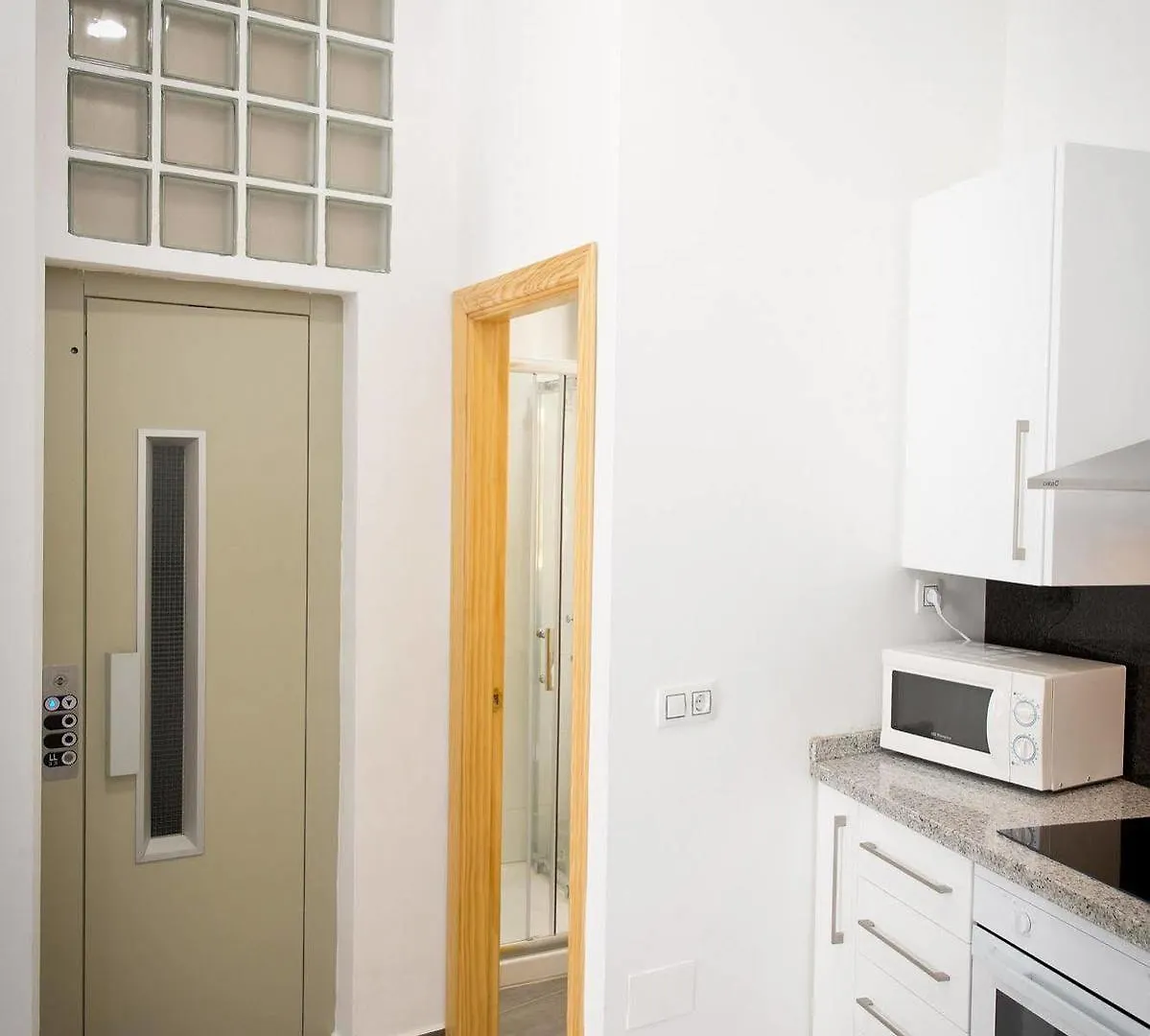 Holidays 2 Malaga Charming Apartments